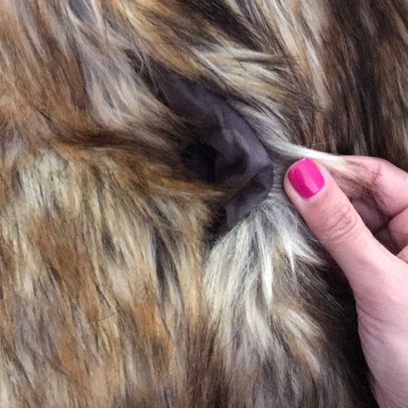 Bb Dakota fur vest - Picture 6 of 6